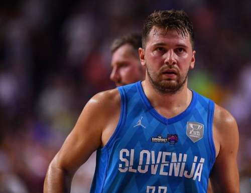 本文以球员 本文以球员