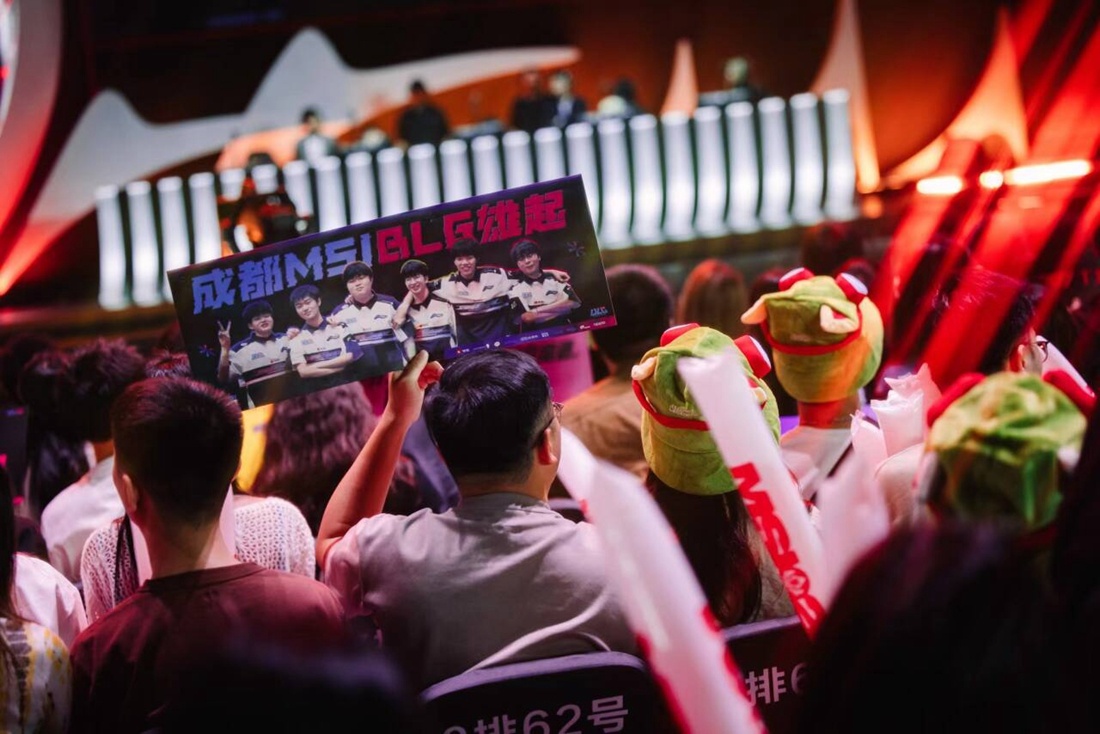 与维尼修斯 与维尼修斯