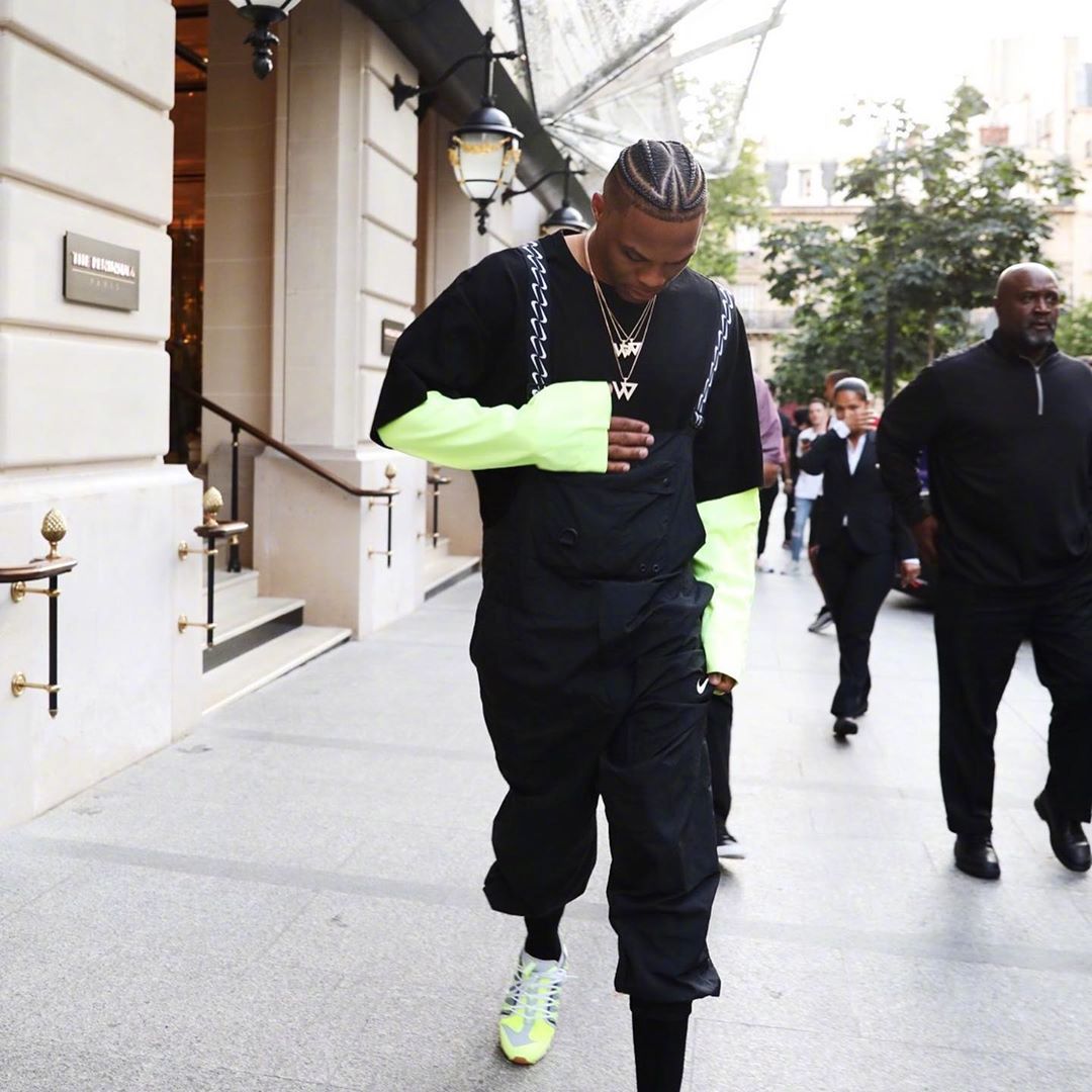 吕迪格撑起 吕迪格撑起